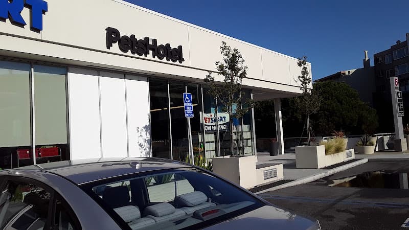Pet boarding service PetSmart San Francisco
