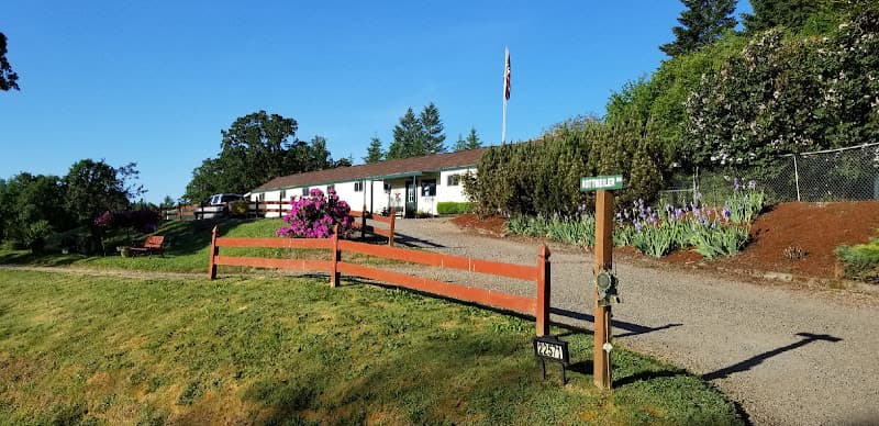 Pet boarding service Ramshorn Boarding Kennel Hillsboro