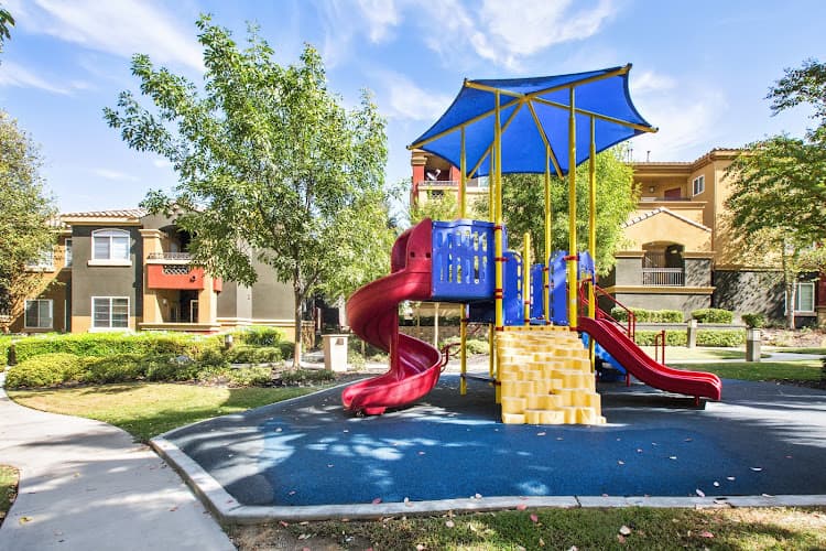 Pet boarding service Reserve at Rancho Belago Apartments Moreno Valley