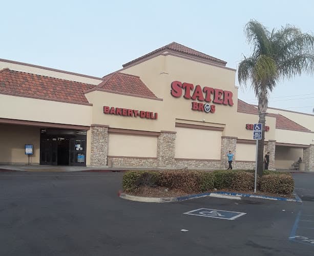 Pet boarding service Stater Bros. Markets Moreno Valley