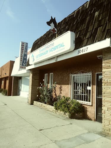Pet boarding service Sweet Home Veterinary Hospital Burbank
