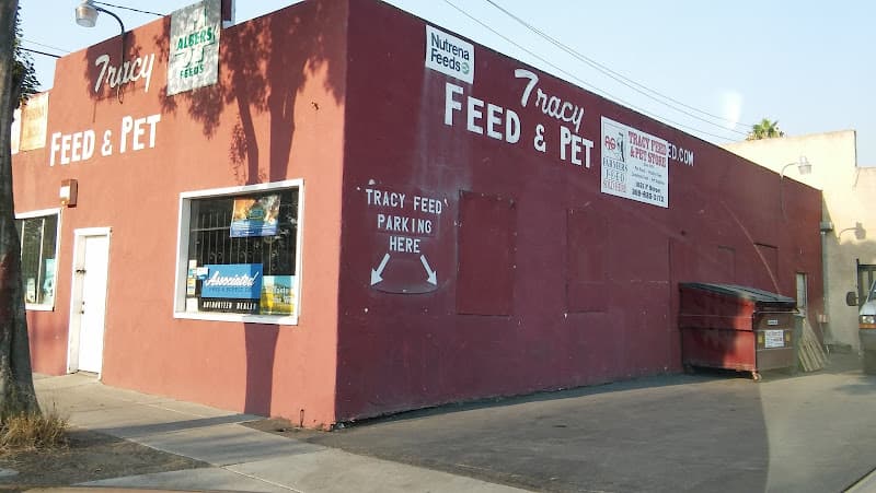 Pet boarding service Tracy Feed Tracy