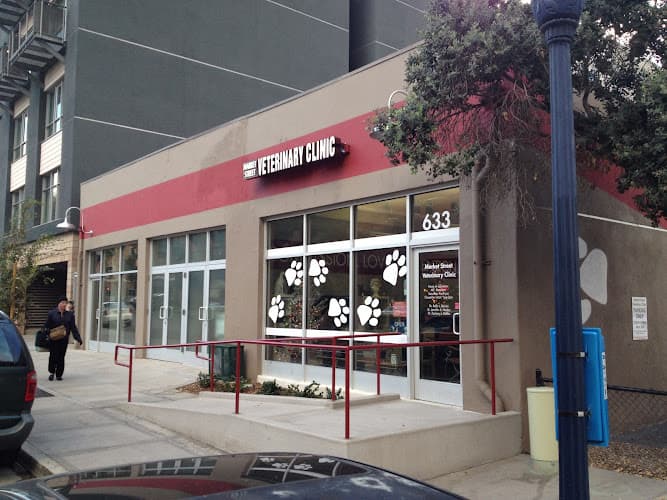 Pet boarding service VCA Market Street Animal Hospital San Diego