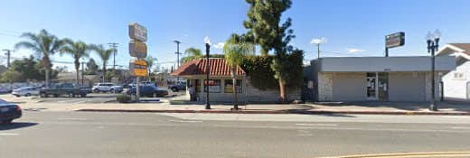 Pet boarding service Veterinarian Care Group inc Santa Ana