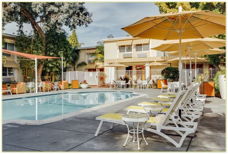 Pet boarding service Wild Palms Hotel - JDV by Hyatt Sunnyvale