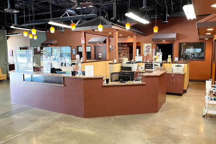 Pet vet Parkway Animal Center Fairfield