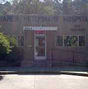 Pet vet Wayfarer Veterinary Hospital Glendale