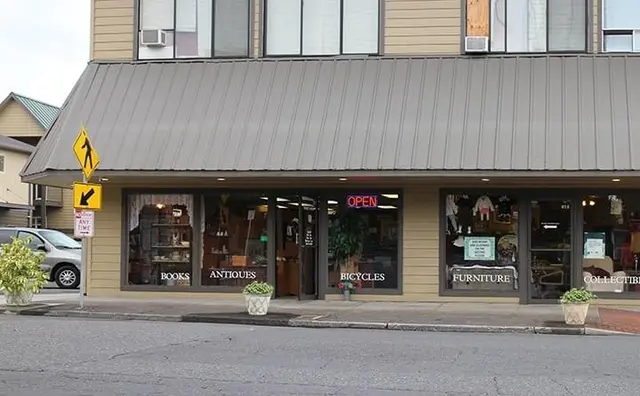 Rescue & Shelter Second Hand Solutions Thrift Store Vancouver