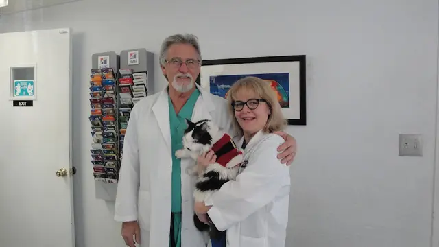 Pet vet Campus Commons Pet Hospital Sacramento