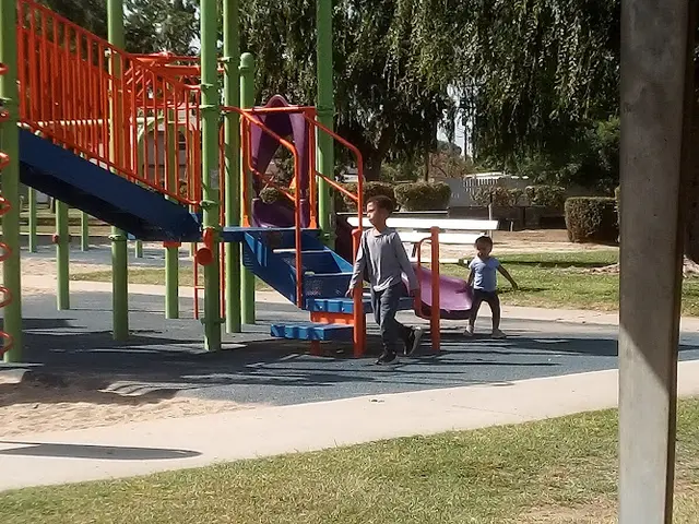 Dog Park Saunders Park Bakersfield