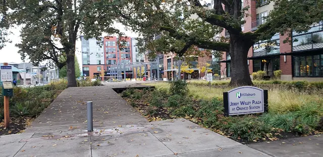 Dog Park Orenco Station Plaza Hillsboro