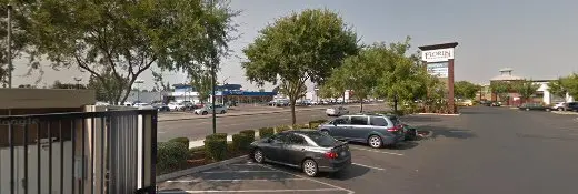 Dog trainer PetSmart Dog Training Sacramento