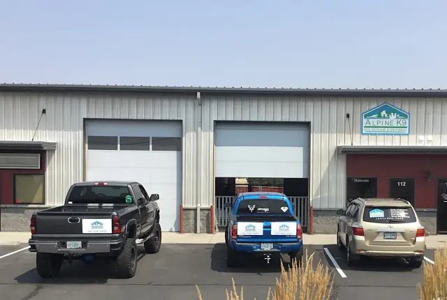 Dog day care center Alpine K9 Bend