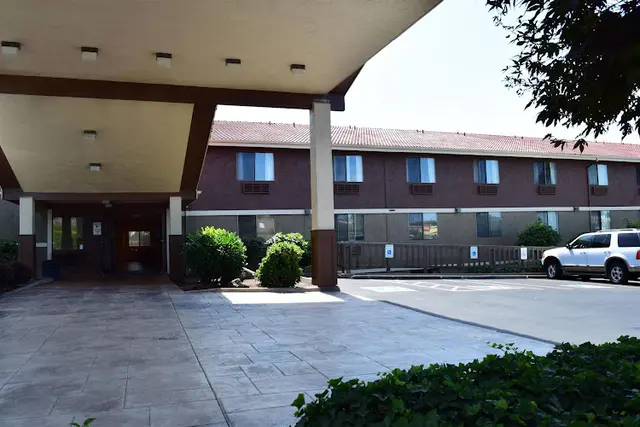 Rescue & Shelter Red Lion Inn & Suites Federal Way Federal Way