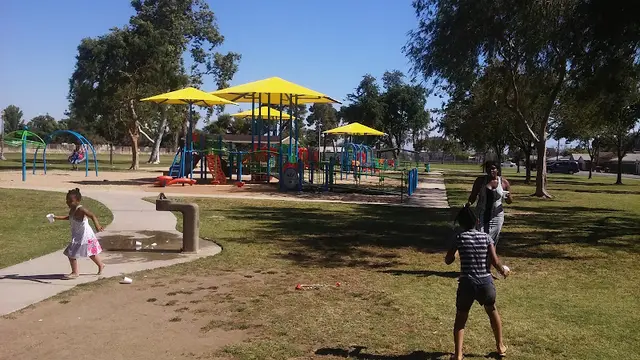 Dog Park Wayside Park Bakersfield