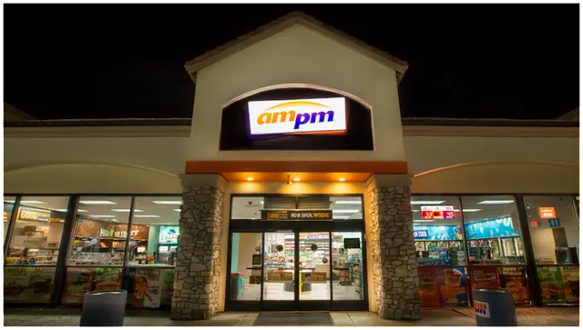 Dog walker ampm Ontario