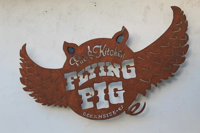 Dog walker Flying Pig Pub & Kitchen Oceanside