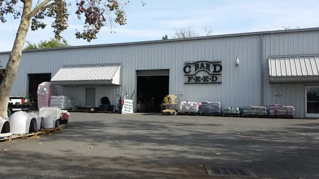 Pet boarding service C Bar D Feeds Chico
