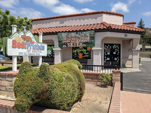 Pet vet Best Friends Pet Hospital Pasadena