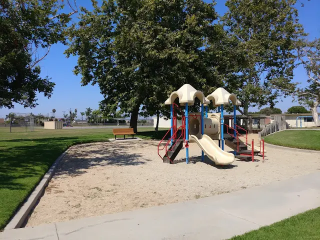 Dog Park Newland Park Huntington Beach
