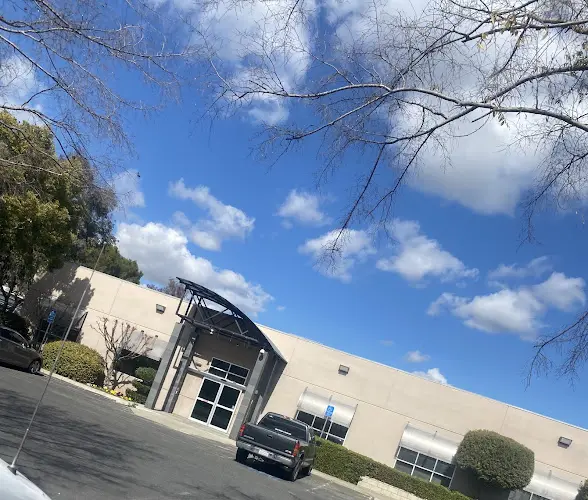 Pet vet Doobbins Chris DVM Fresno
