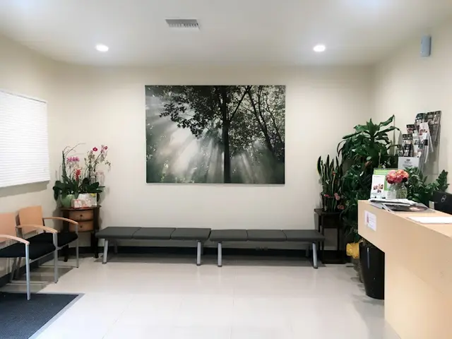 Pet boarding service Shatto Veterinary Center Los Angeles