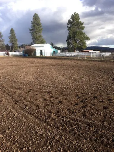 Pet boarding service West Valley Farm LLC Spokane Valley