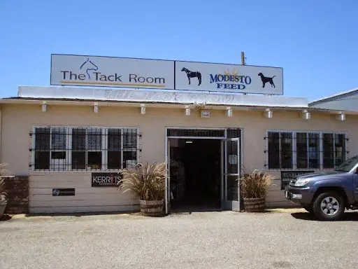 Dog breeder Modesto Feed Modesto
