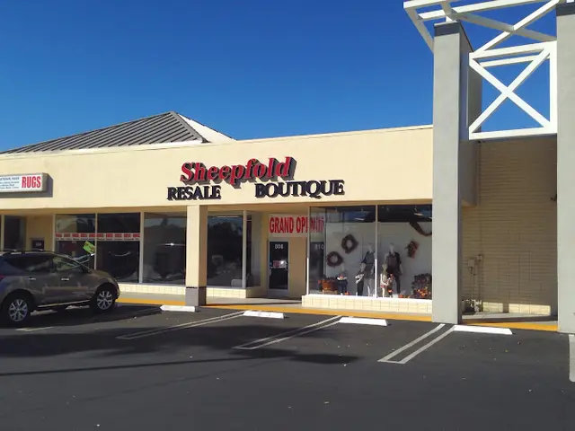 Rescue & Shelter Sheepfold Thrift Store Orange Orange