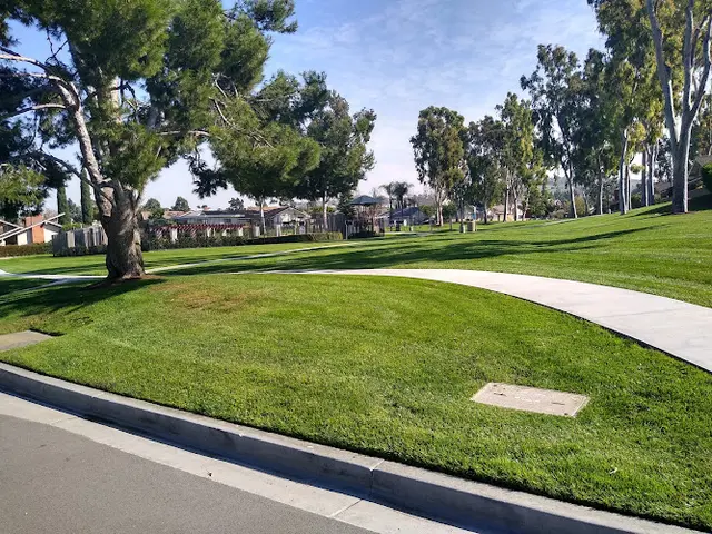 Dog Park Paseo Park Irvine