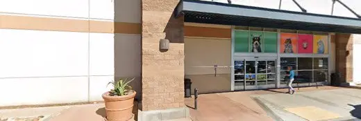 Dog trainer PetSmart Dog Training Corona