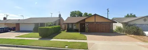 Dog walker Picky Mickie's Overnight Pet Sitting Anaheim