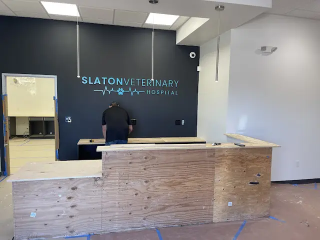 Pet vet Slaton Veterinary Hospital Thousand Oaks