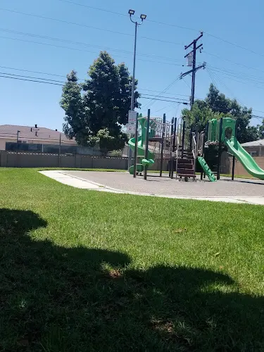 Dog Park Gallant Park South Gate