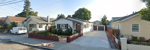 Dog breeder Hound Away From Home San Mateo