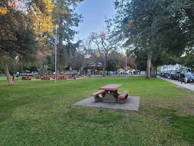 Dog Park Encino Park Ventura