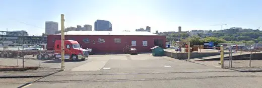 Pet vet Dragonhaus Veterinary Supply Tacoma
