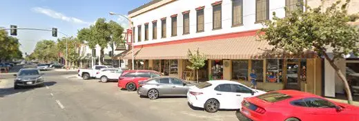 Pet vet Kuswa Nanetta Y DVM Visalia