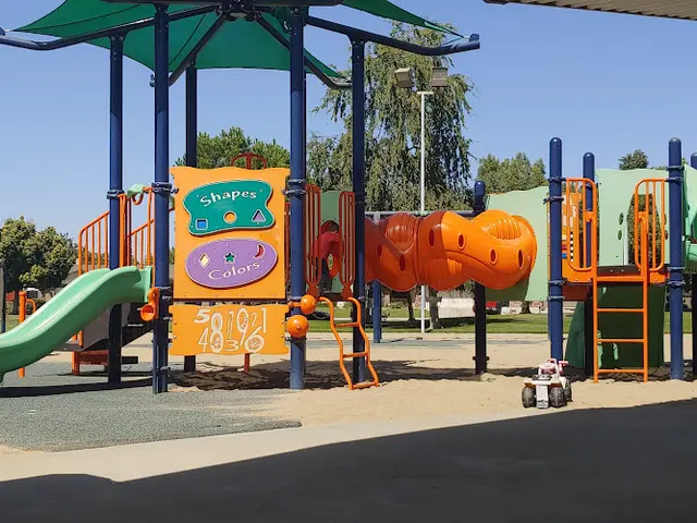 Dog Park Amberton Park Bakersfield
