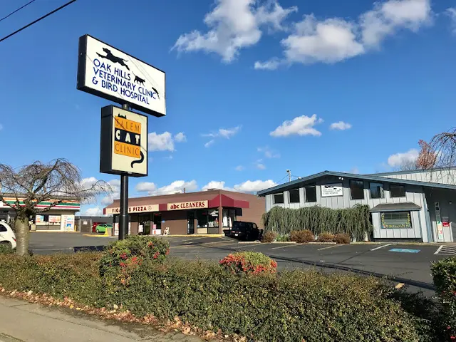 Pet boarding service Oak Hills Veterinary Clinic Salem