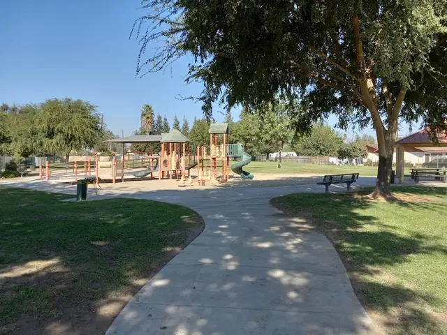 Dog Park Basin "FF" Park Fresno