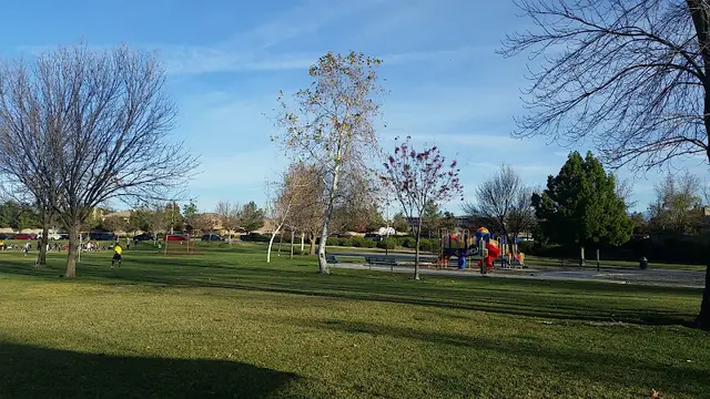 Dog Park Butterfield Park, Valley-Wide Recreation and Park District Temecula