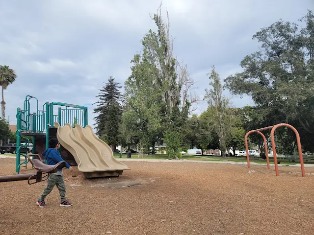 Dog Park Eastwood Memorial Park Ventura