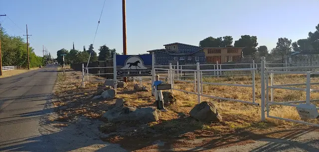 Pet vet Clovis Equine Clinic Fresno
