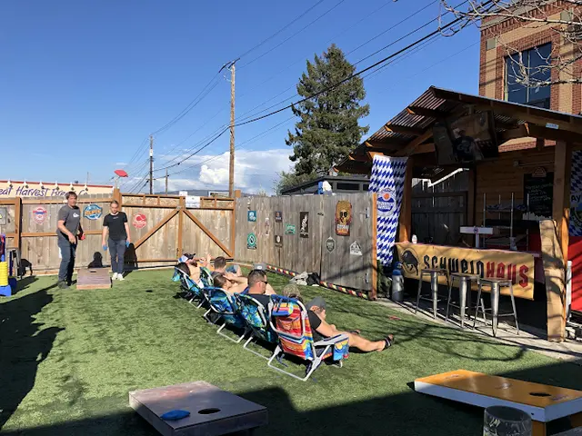 Dog trainer Schweinhaus Biergarten Bellingham