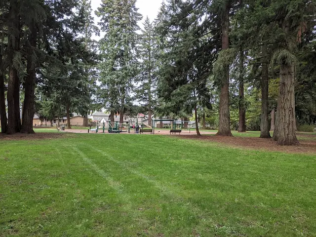 Dog Park Orchard's West Park Vancouver