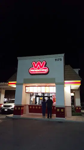 Dog walker Wienerschnitzel Ontario