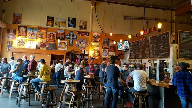 Dog walker Port Brewing / The Lost Abbey San Marcos