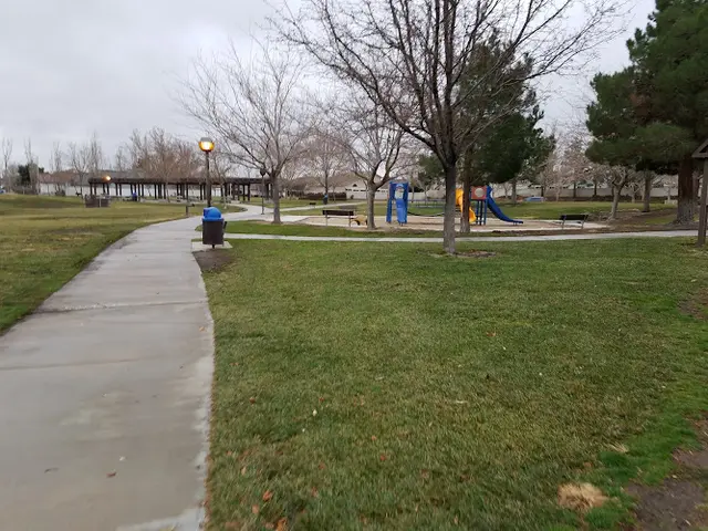Dog Park Brentwood Park Victorville