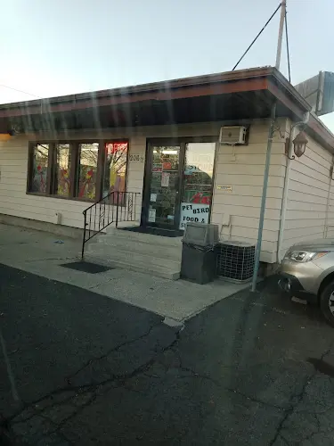 Dog breeder Sparky's Bird Store Spokane